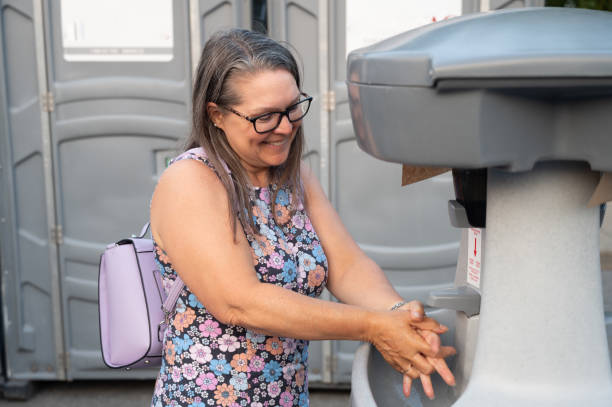 Best Luxury portable toilet rental  in Williams, CA